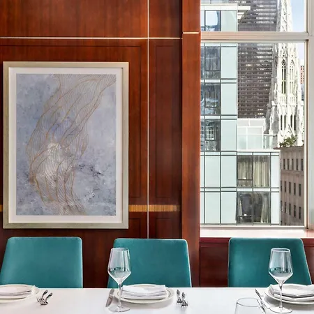 Hotel Doubletree By Hilton New York Midtown Fifth Ave